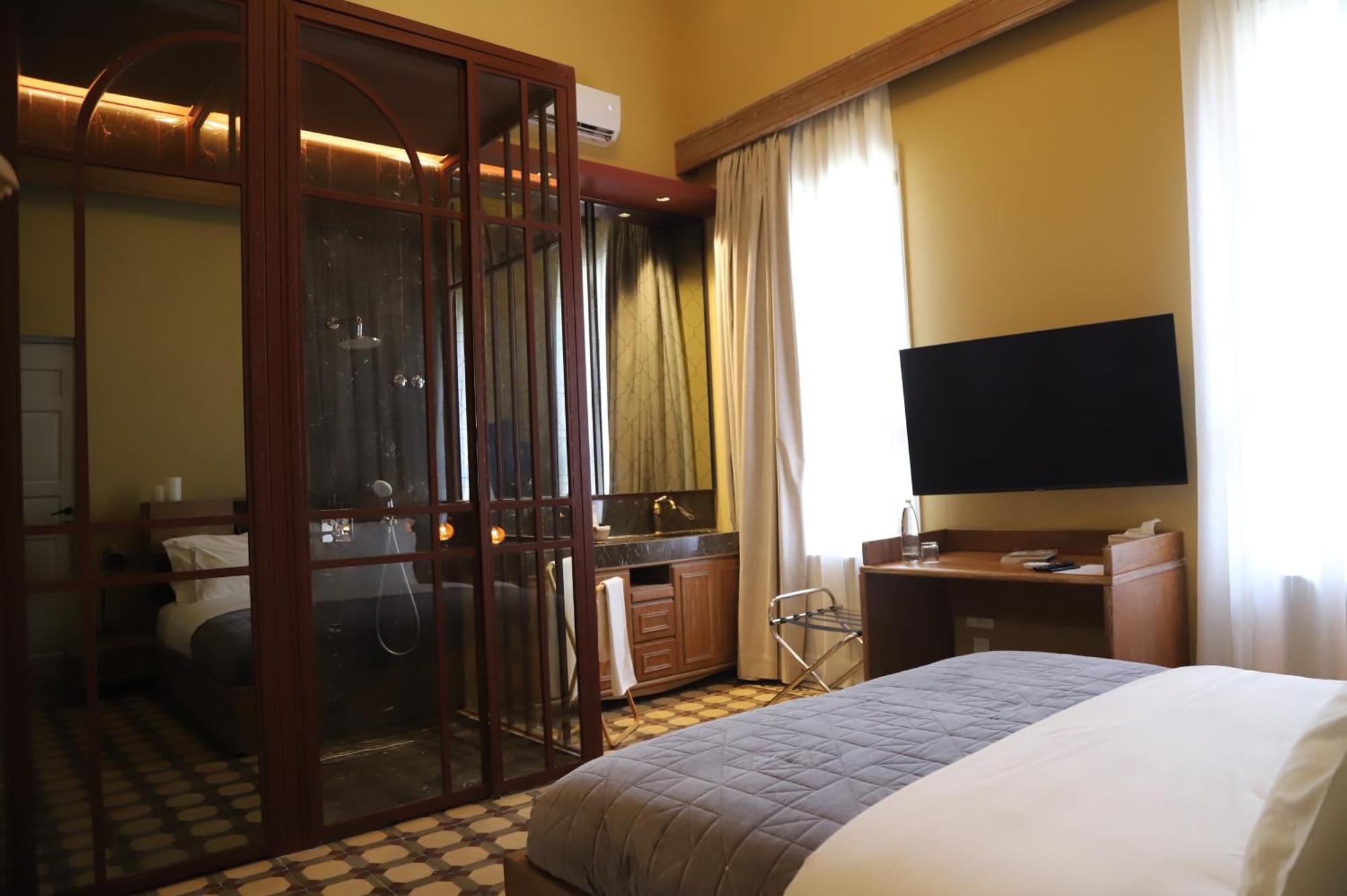 Hotel Lost Gemmayzeh ベイルート エクステリア 写真