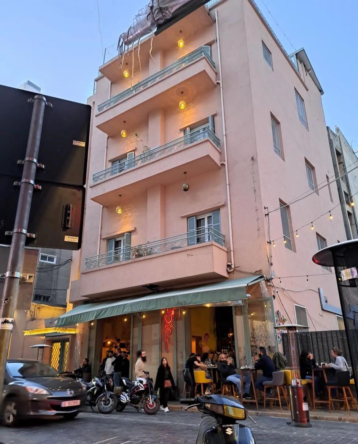 Hotel Lost Gemmayzeh ベイルート エクステリア 写真